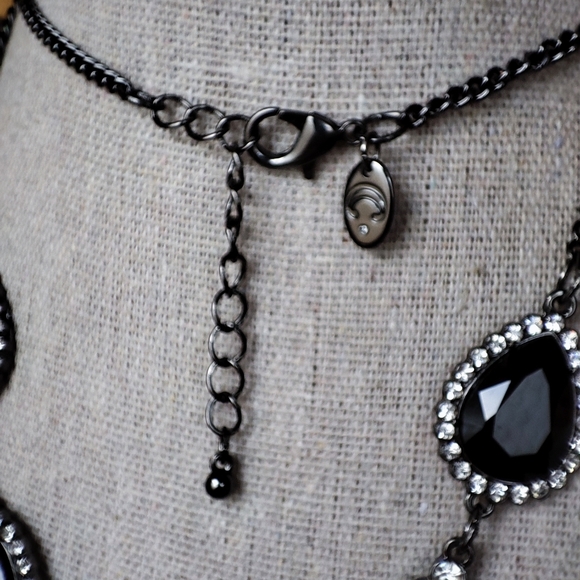 Black Glass Bicone Teardrop Tassel Necklace Silver Tone Rhinestone Necklace EUC - Picture 3 of 9